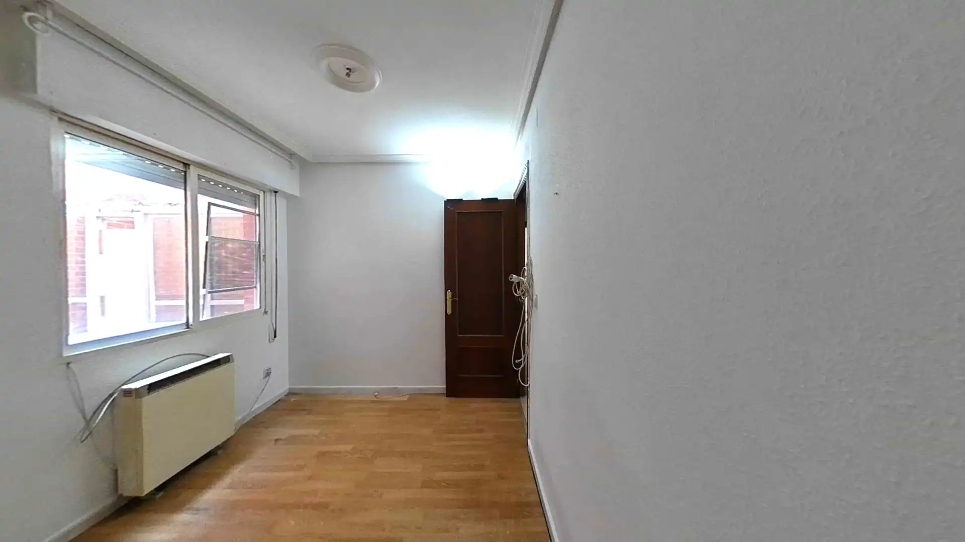 Schlafzimmer von Wohnung zum Verkauf in Benavente mit Heizung, Ofen und Balkon