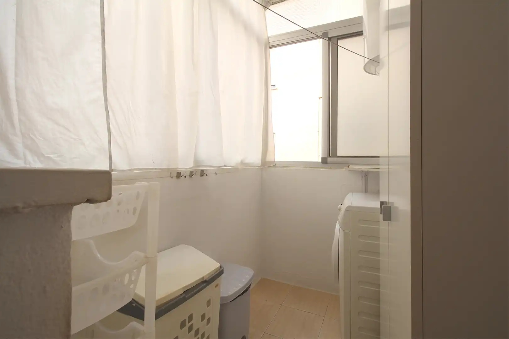 Bathroom of Flat for sale in Albacete  with Air Conditioner, Heating and Furnished