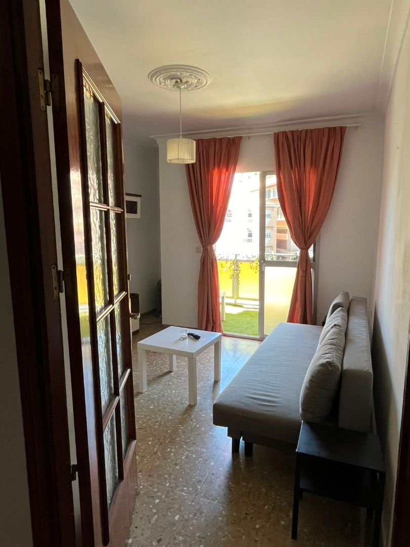 Flat to rent in Avenida el Faro, Centro Internacional