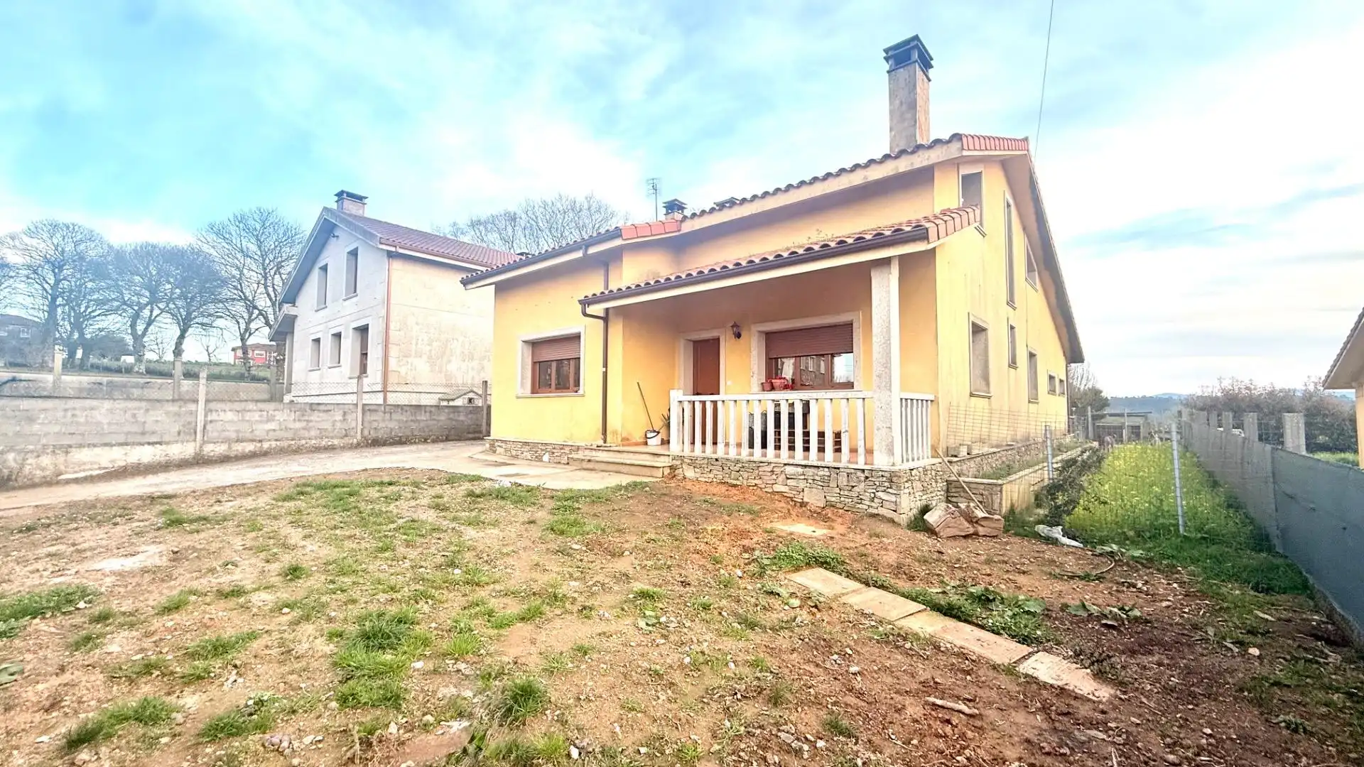 Vista exterior de Casa o chalet en venta en Lalín con Calefacción, Jardín privado y Terraza