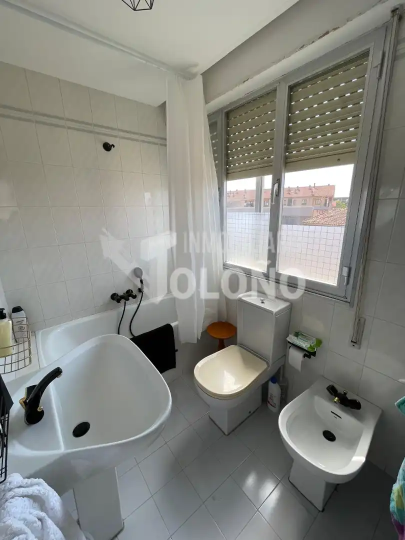 Baño de Casa o chalet en venta en Rodezno con Calefacción, Jardín privado y Parquet