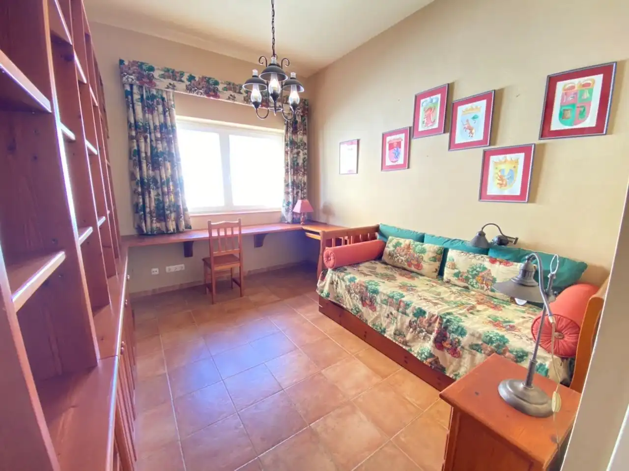 Dormitori de Casa o xalet en venda en Torrox amb Aire condicionat, Jardí privat i Traster