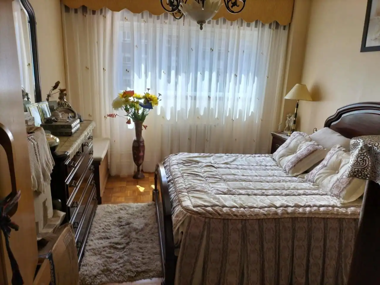 Habitación de Piso en venta en Vigo  con Calefacción, Parquet y Trastero