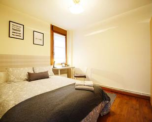 Bedroom of Flat to share in Bilbao   with Terrace