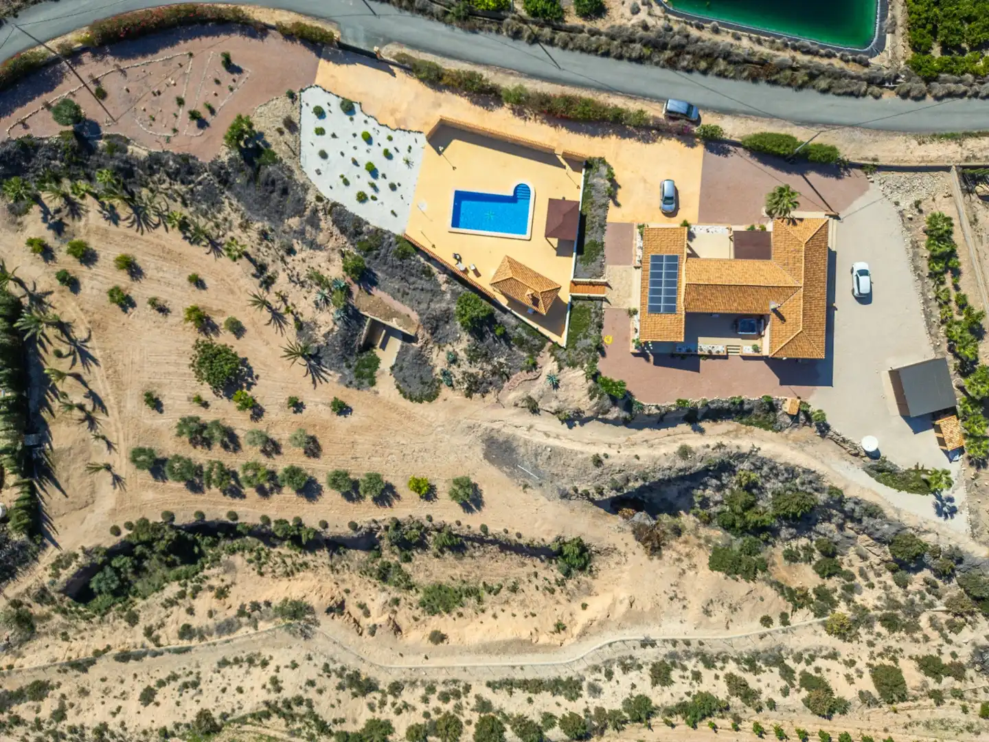 Vista exterior de Casa o xalet en venda en Albatera amb Aire condicionat, Calefacció i Jardí privat