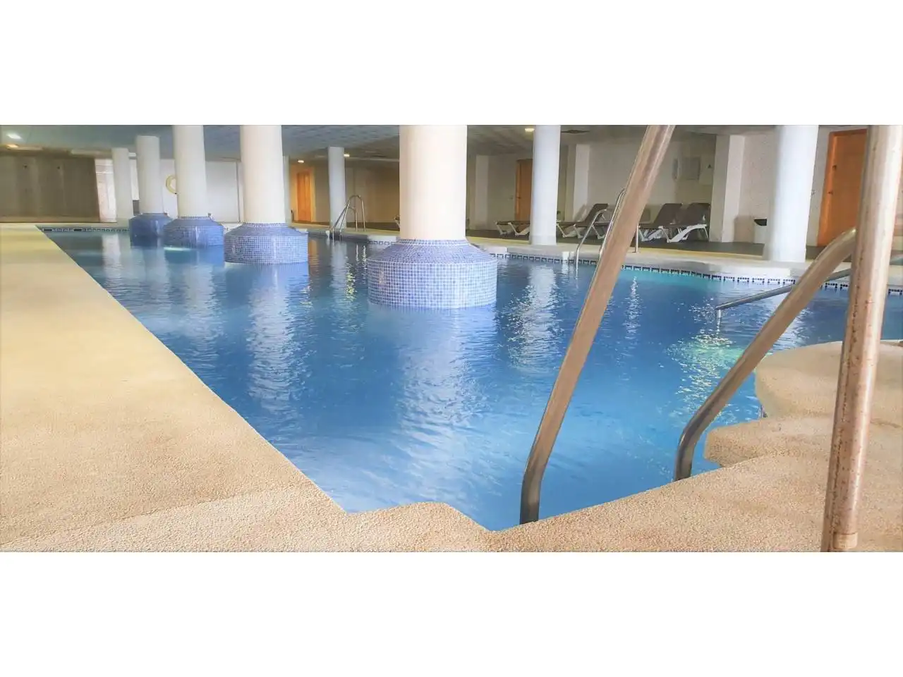 Piso con piscina en venta en Calle Higueras