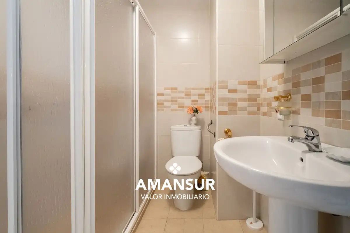 Baño de Piso en venta en Huelva con Amueblado