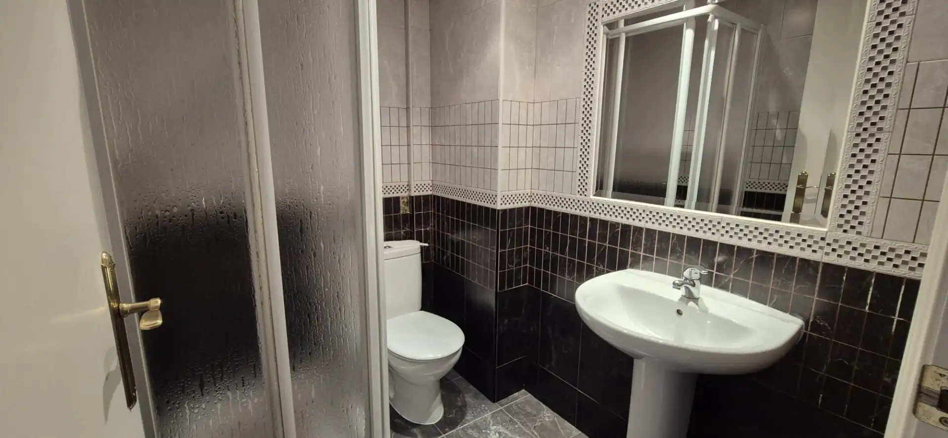 Baño de Piso en venta en Badajoz con Aire acondicionado, Calefacción y Terraza