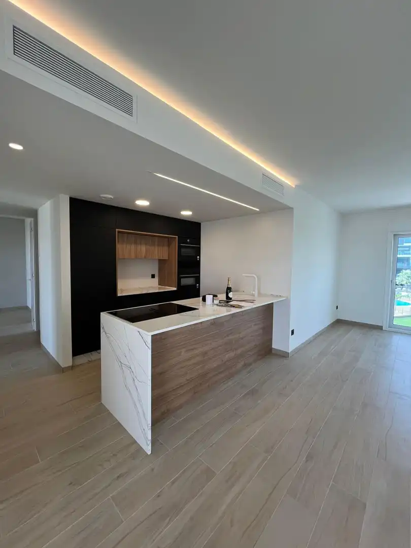 Cocina de Apartamento en venta en Guardamar del Segura con Aire acondicionado, Calefacción y Jardín privado