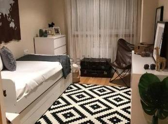 Dormitori de Apartament en venda en Ourense Capital  amb Calefacció, Traster i Balcó