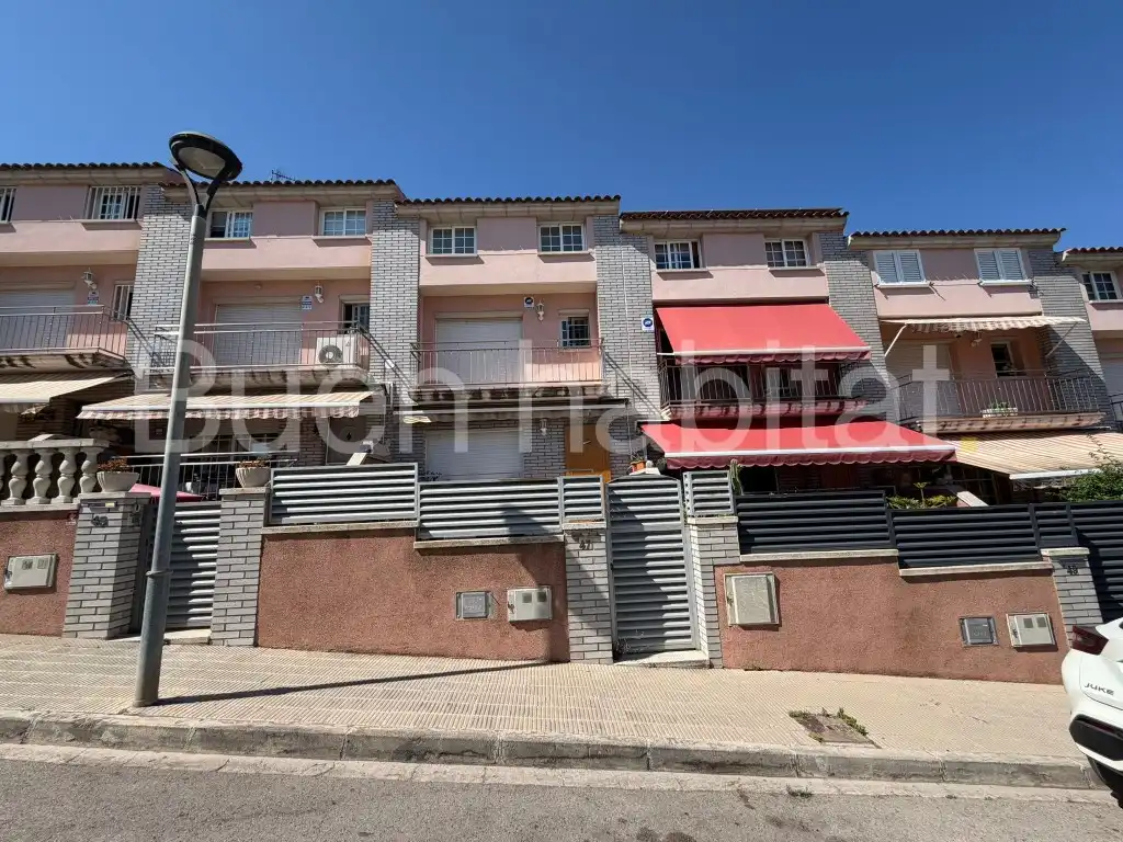 Casa a schiera con piscina in vendita a Calle Bisbe Catala, imagen 31