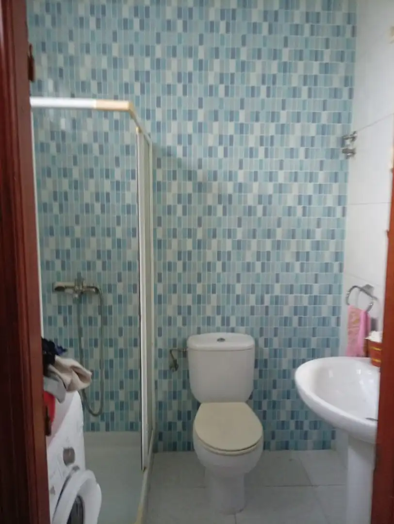 Bany de Casa o xalet en venda en Ourense Capital  amb Calefacció, Jardí privat i Parquet