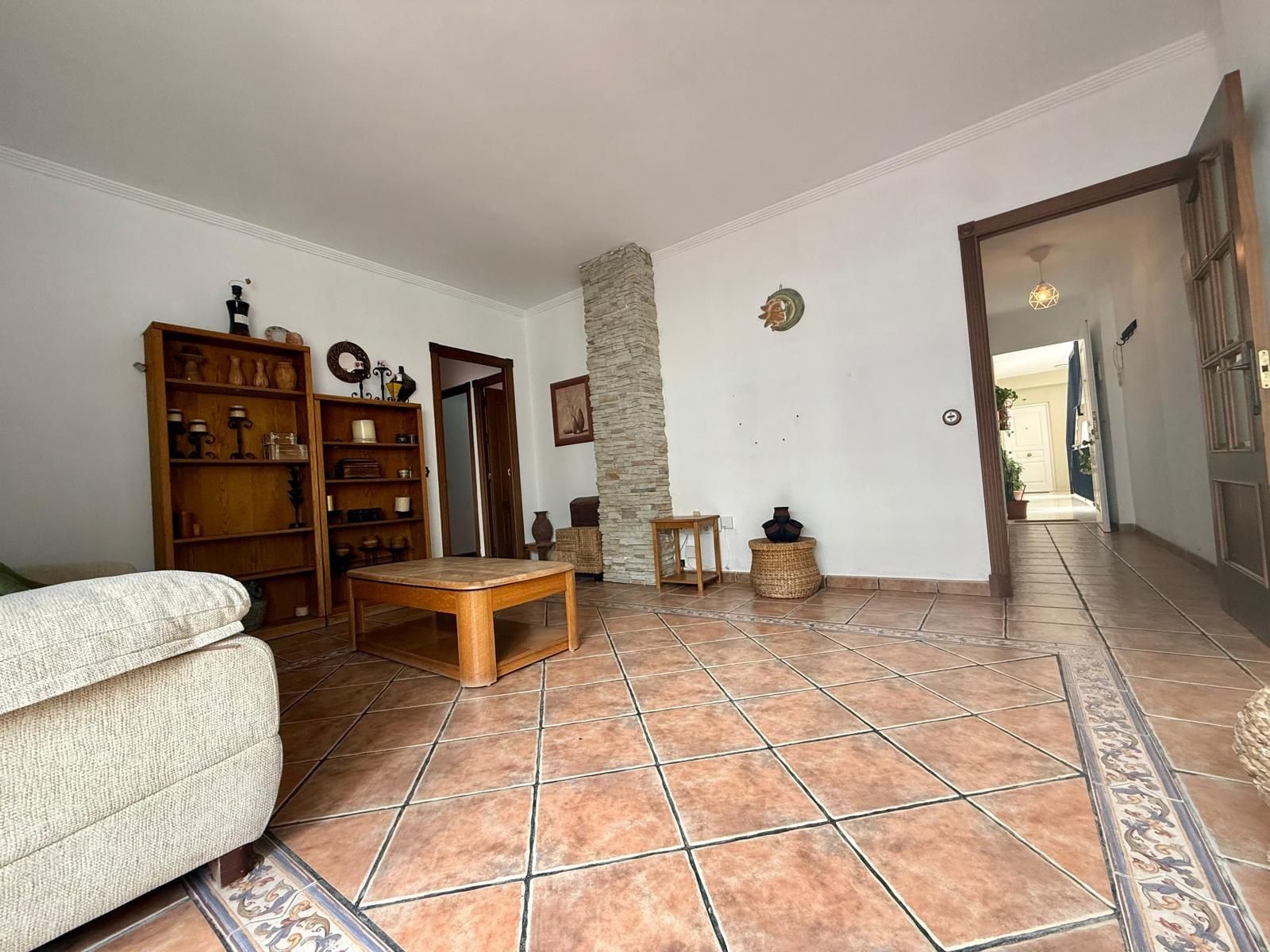 Sala d'estar de Pis en venda en El Puerto de Santa María amb Aire condicionat, Calefacció i Jardí privat