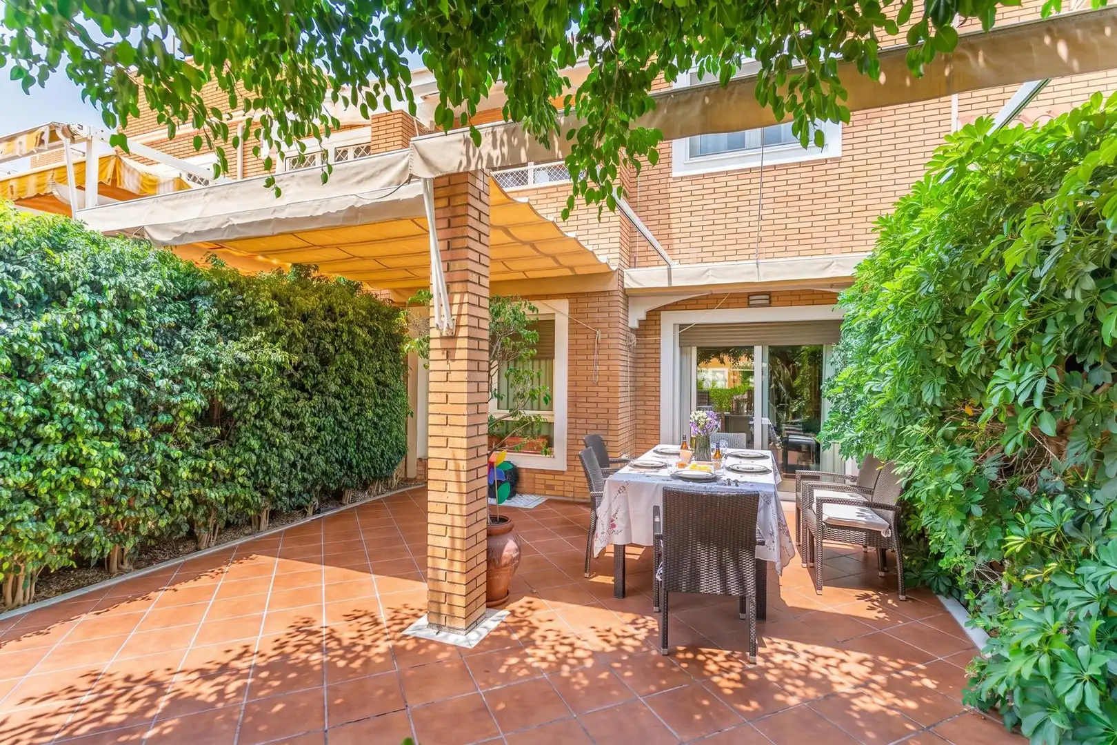 Terrassa de Dúplex en venda en Almería amb Aire condicionat, Calefacció i Jardí privat