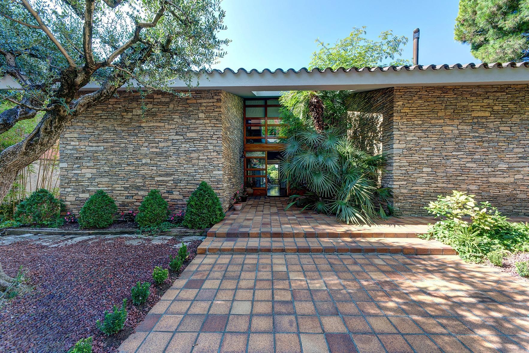 Exterior view of House or chalet for sale in Igualada  with Private garden, Parquet flooring and Balcony