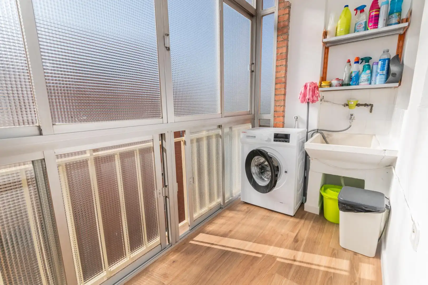 Balcony of Attic for rent in Granada  with Terrace and Furnished