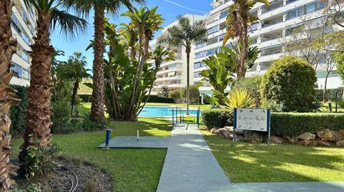 Foto 2 de Piso en venta en Los Jardines de Marbella - La Ermita, Málaga