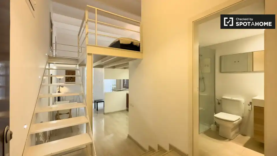 Appartamento con terrazza in affitto a Sant Martí, imagen 13