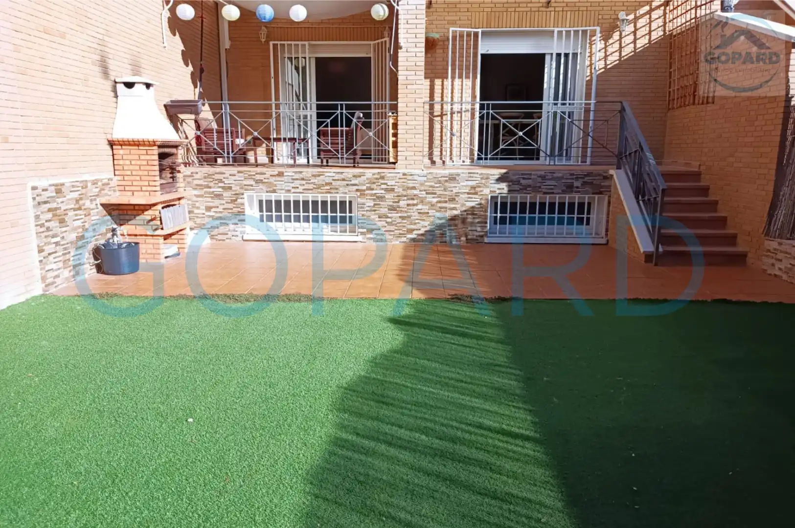 Terrassa de Casa adosada de lloguer en Villanueva de la Cañada amb Aire condicionat, Calefacció i Jardí privat