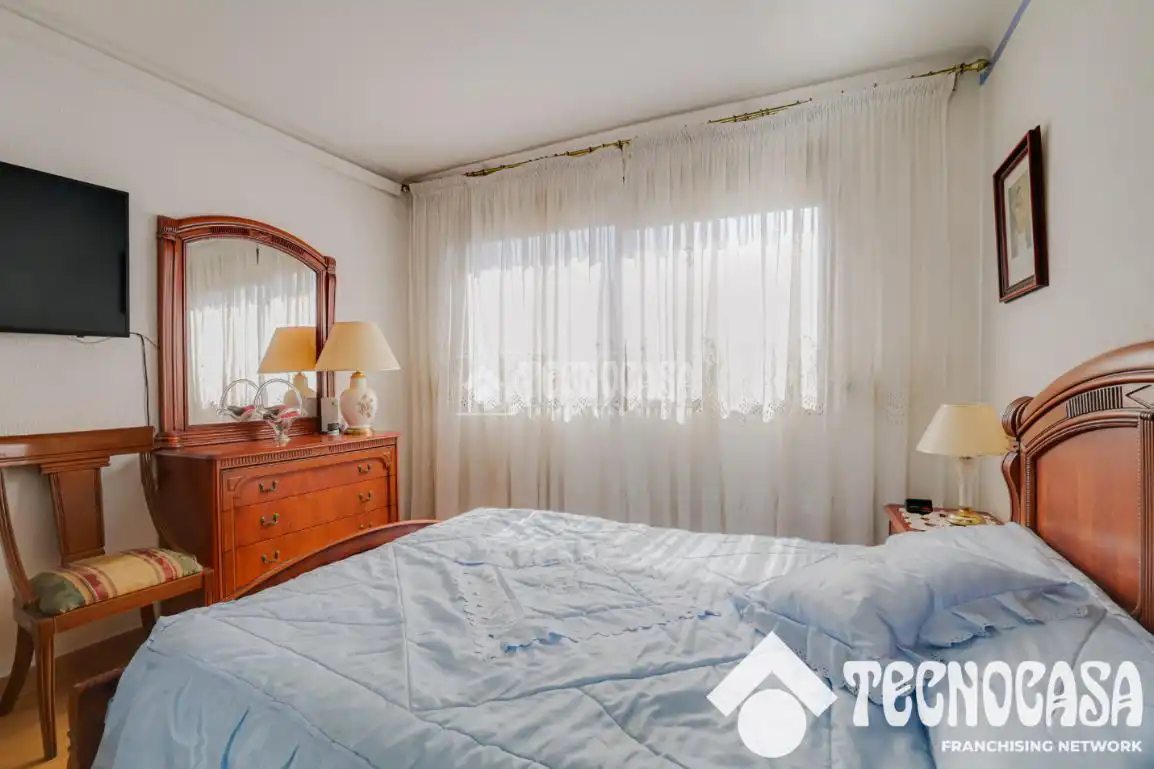 Habitación de Piso en venta en Santa Coloma de Gramenet