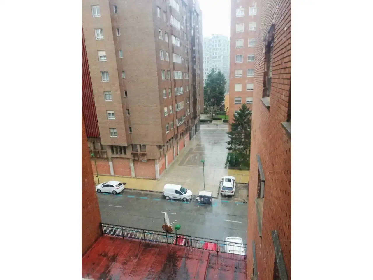 Exterior view of Flat for rent in Burgos  with Heating, Parquet flooring and Furnished