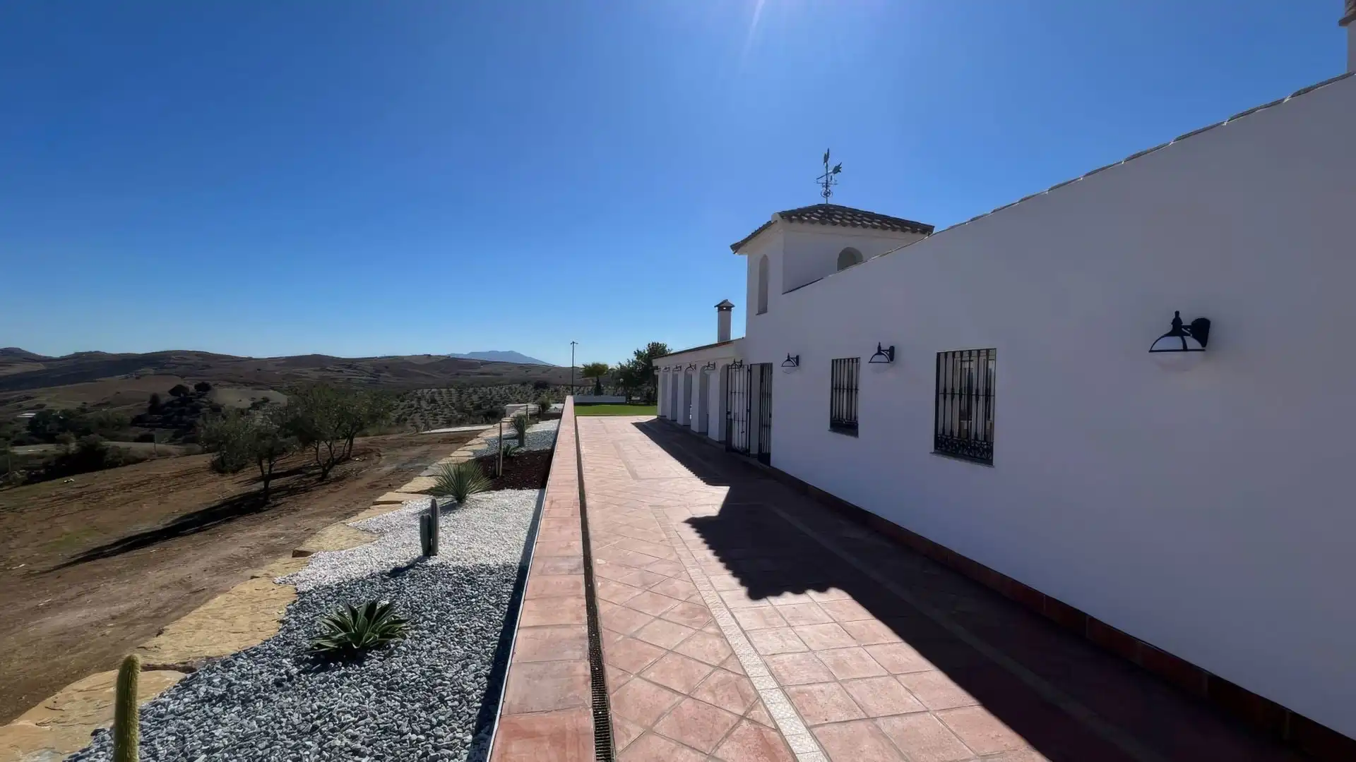 Casa rústica amb piscina en venda a Casarabonela, imagen 27