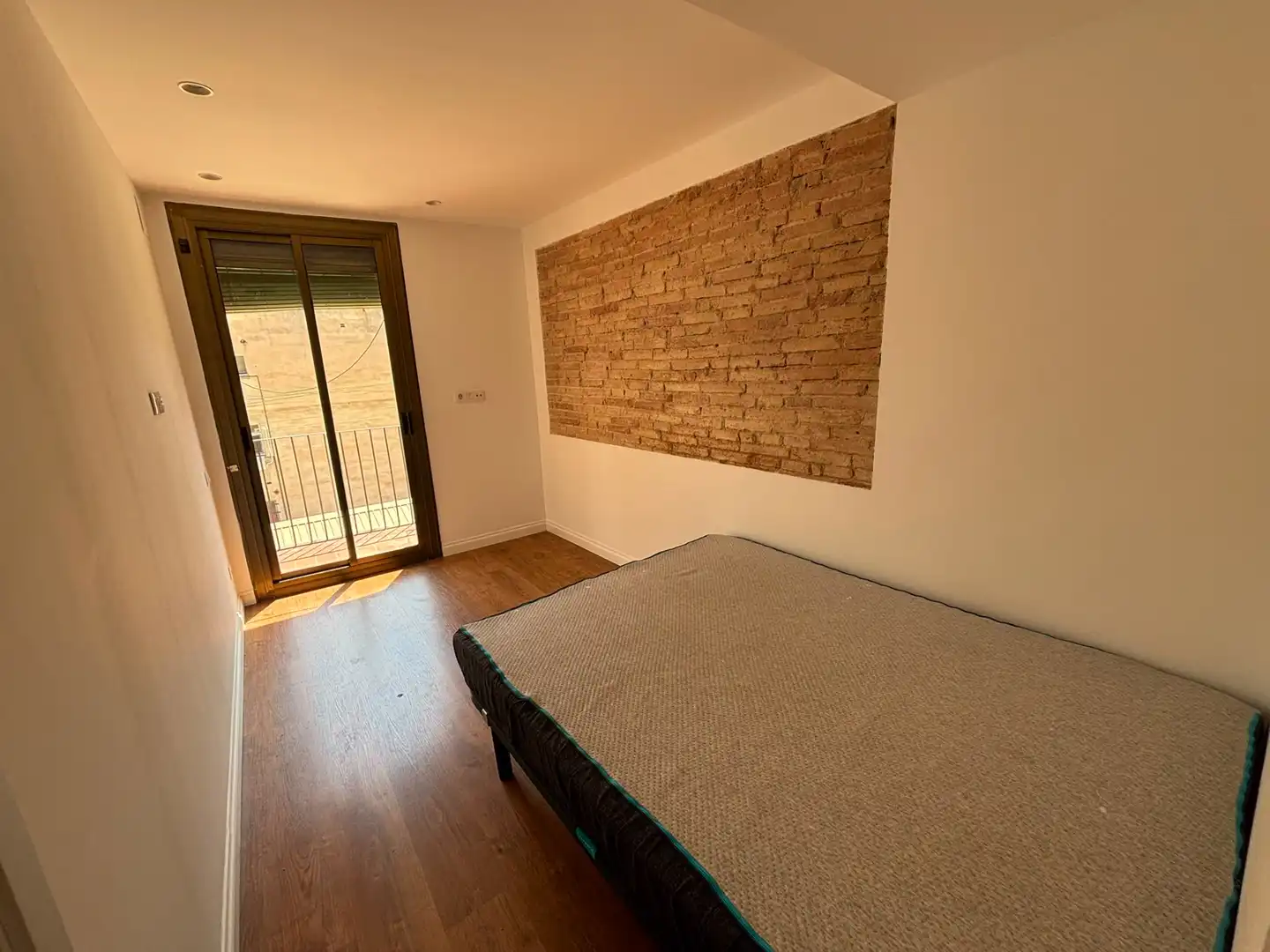 Habitación de Piso en venta en Barcelona con Balcón