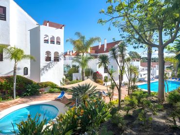 Mini appartamento con piscina in vendita a Nueva Andalucía
