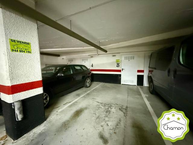 Garaje en Venta en Centro Urbano - Hirigunea