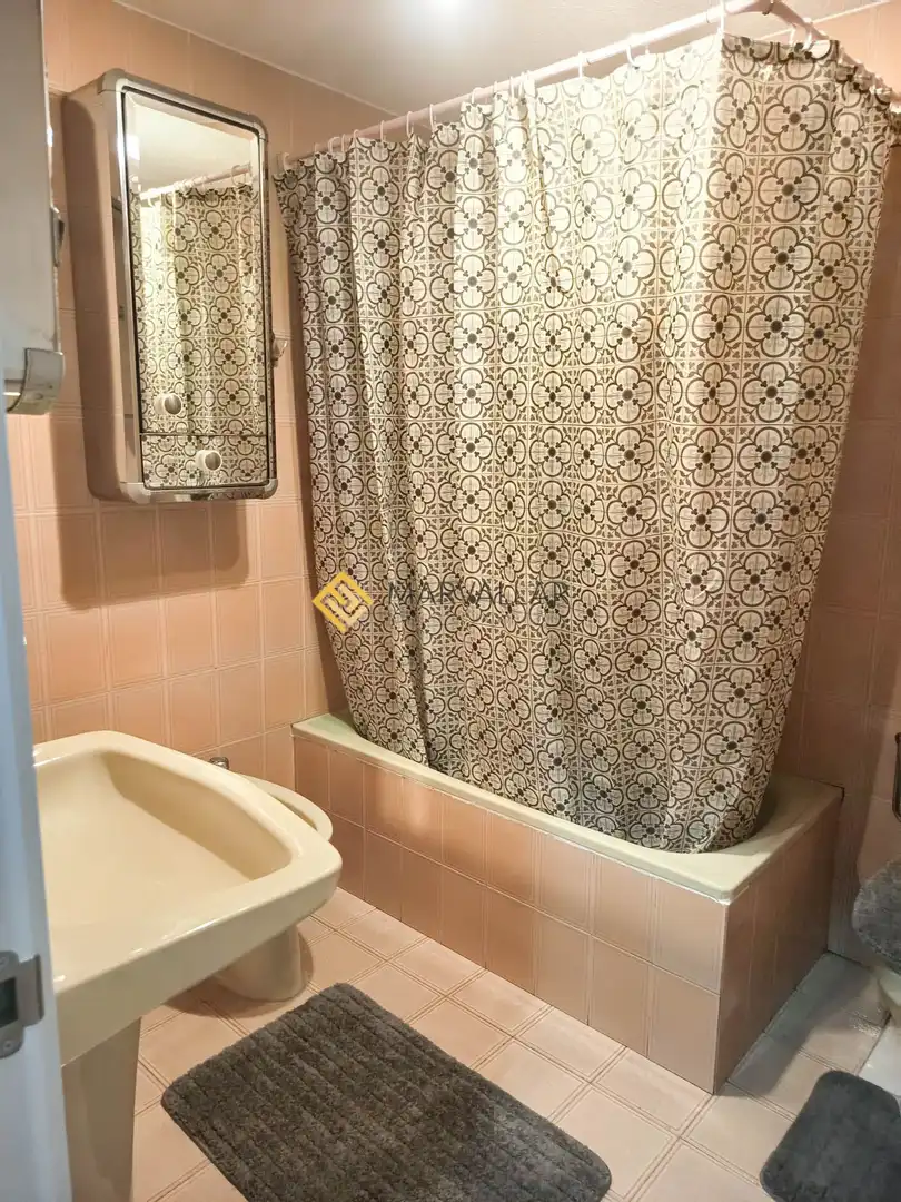 Baño de Piso de alquiler en Santander con Calefacción
