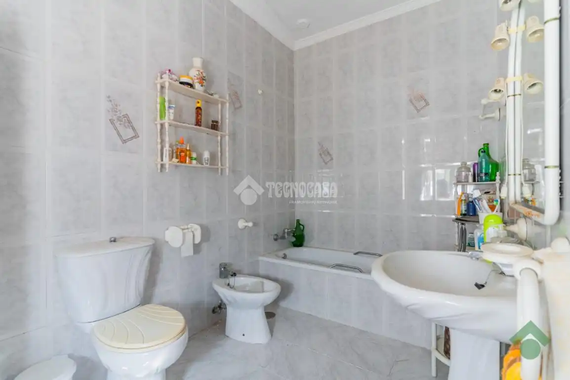 Badezimmer von Wohnung zum Verkauf in Puerto Real