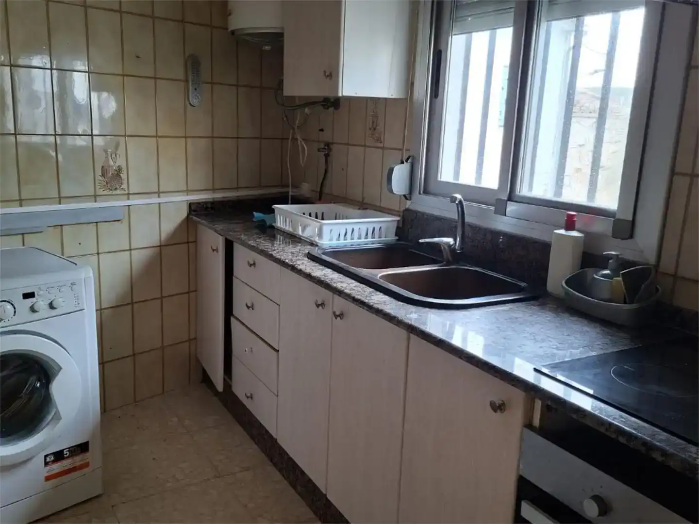 Kitchen of Flat for sale in Venta del Moro  with Private garden, Furnished and Balcony