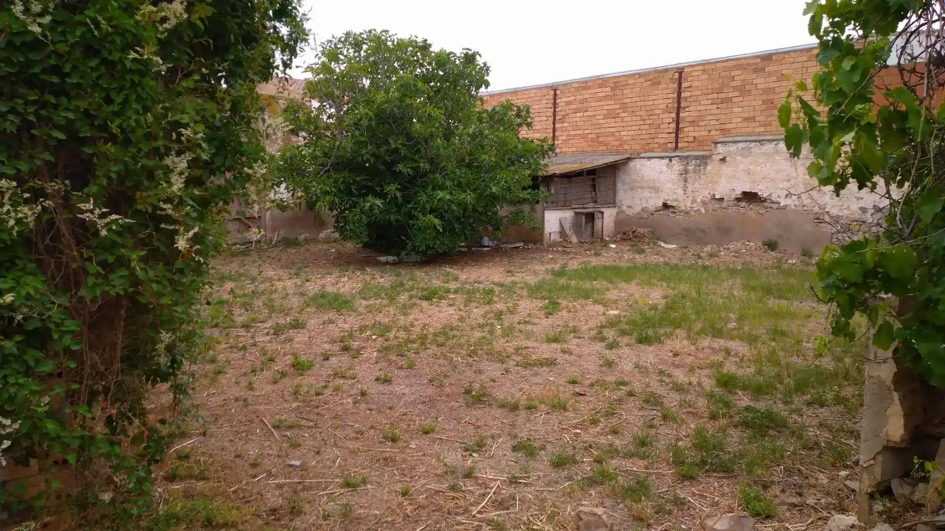 Casa adosada en venda en Cabanillas amb Balcó
