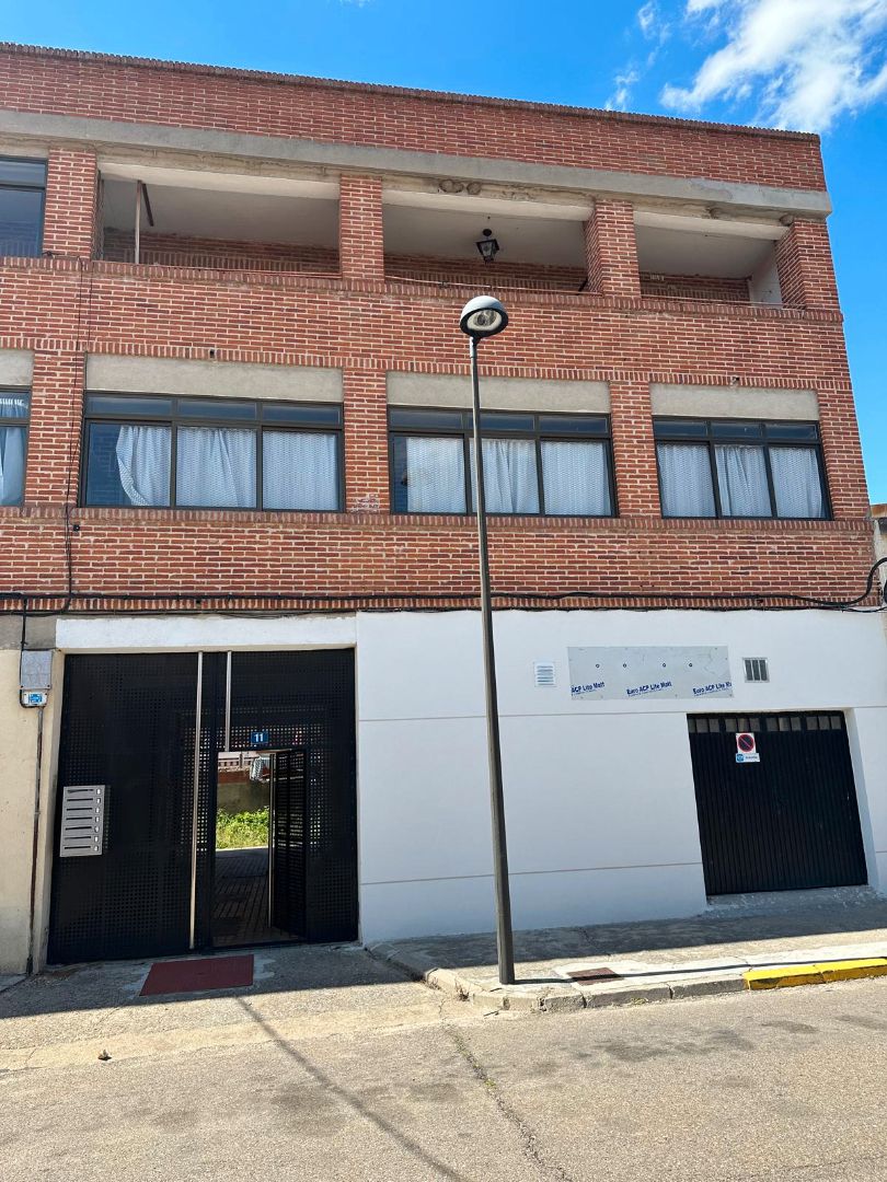 Exterior view of Flat for sale in Villanueva de Duero  with Private garden, Terrace and Balcony