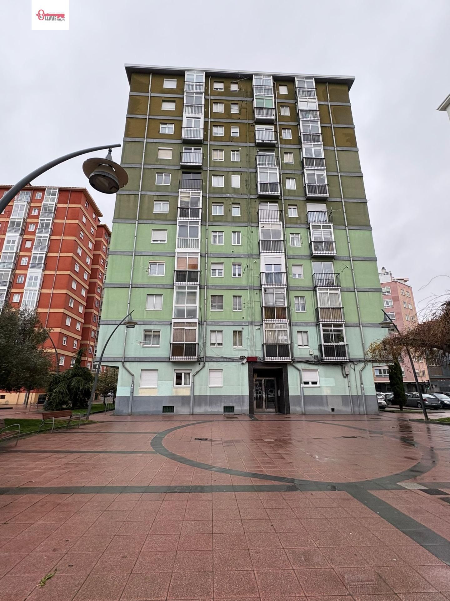 Exterior view of Flat for sale in Burgos Capital  with Parquet flooring, Terrace and Furnished
