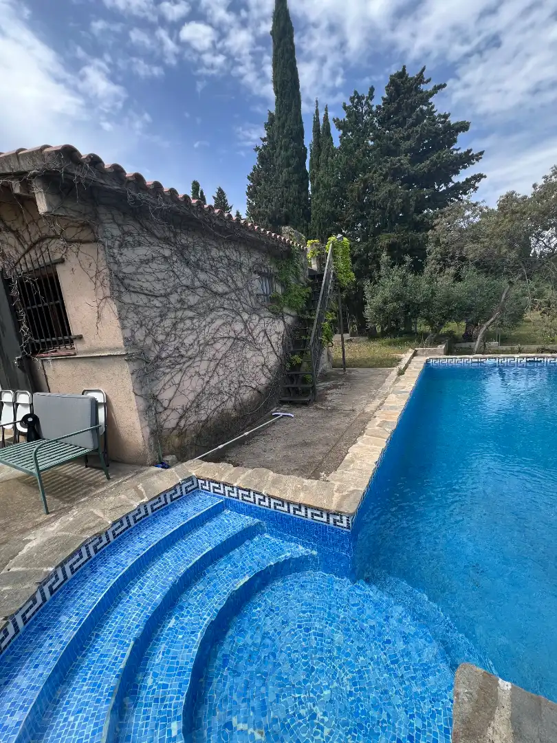 Schwimmbecken von Grundstücke zum Verkauf in Botarell