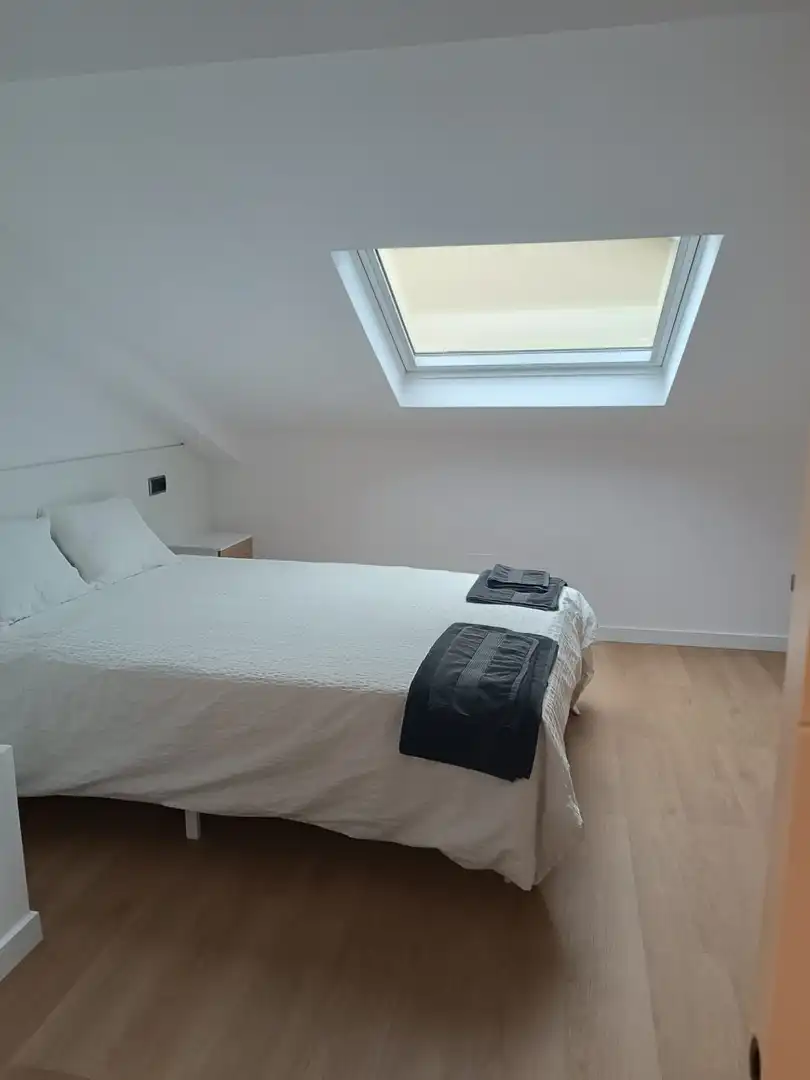 Habitación de Casa adosada en venta en Castropol con Aire acondicionado, Calefacción y Terraza