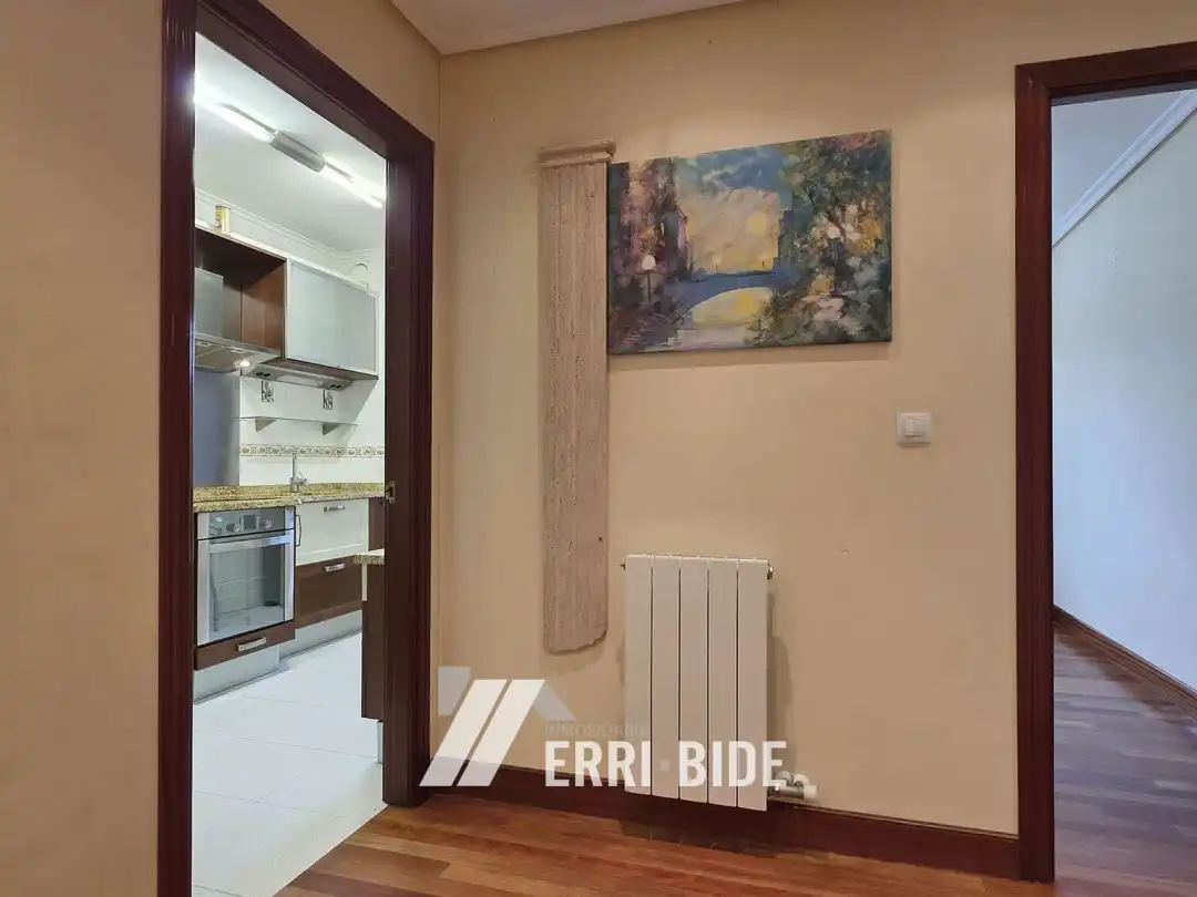 Piso en venta en Mungia con Calefacción, Trastero y Balcón