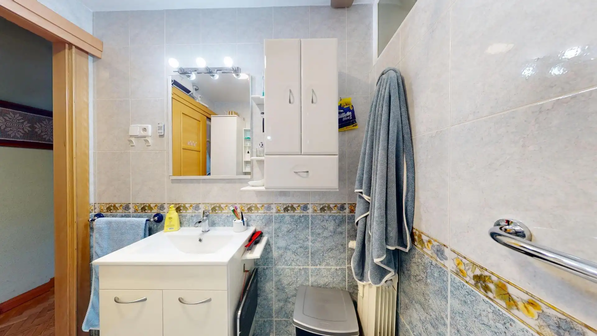 Bathroom of Flat for sale in Leganés  with Air Conditioner, Heating and Terrace