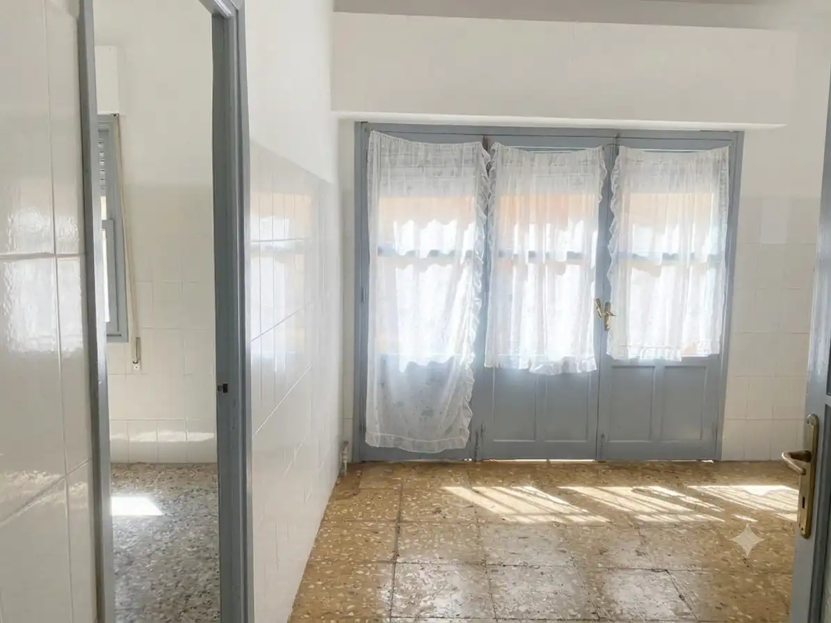Casa adosada en venta en Aspe con Terraza