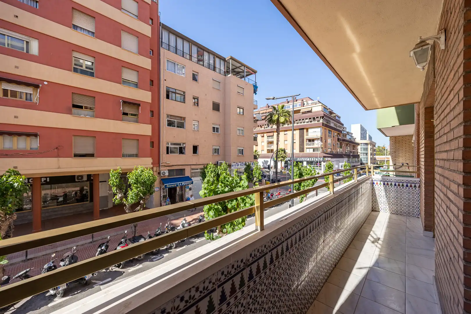 Vista exterior de Piso en venta en Benidorm con Trastero y Amueblado