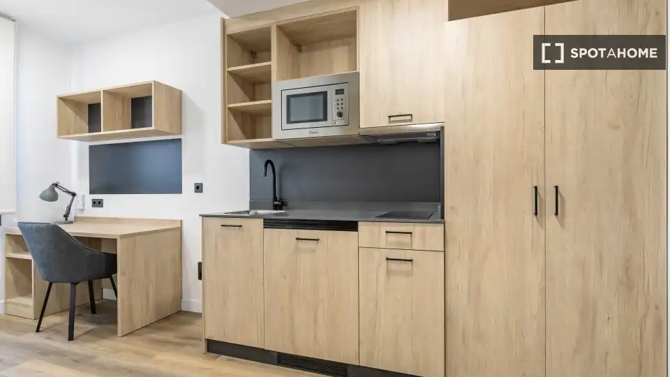Habitación en Tres Olivos - Valverde