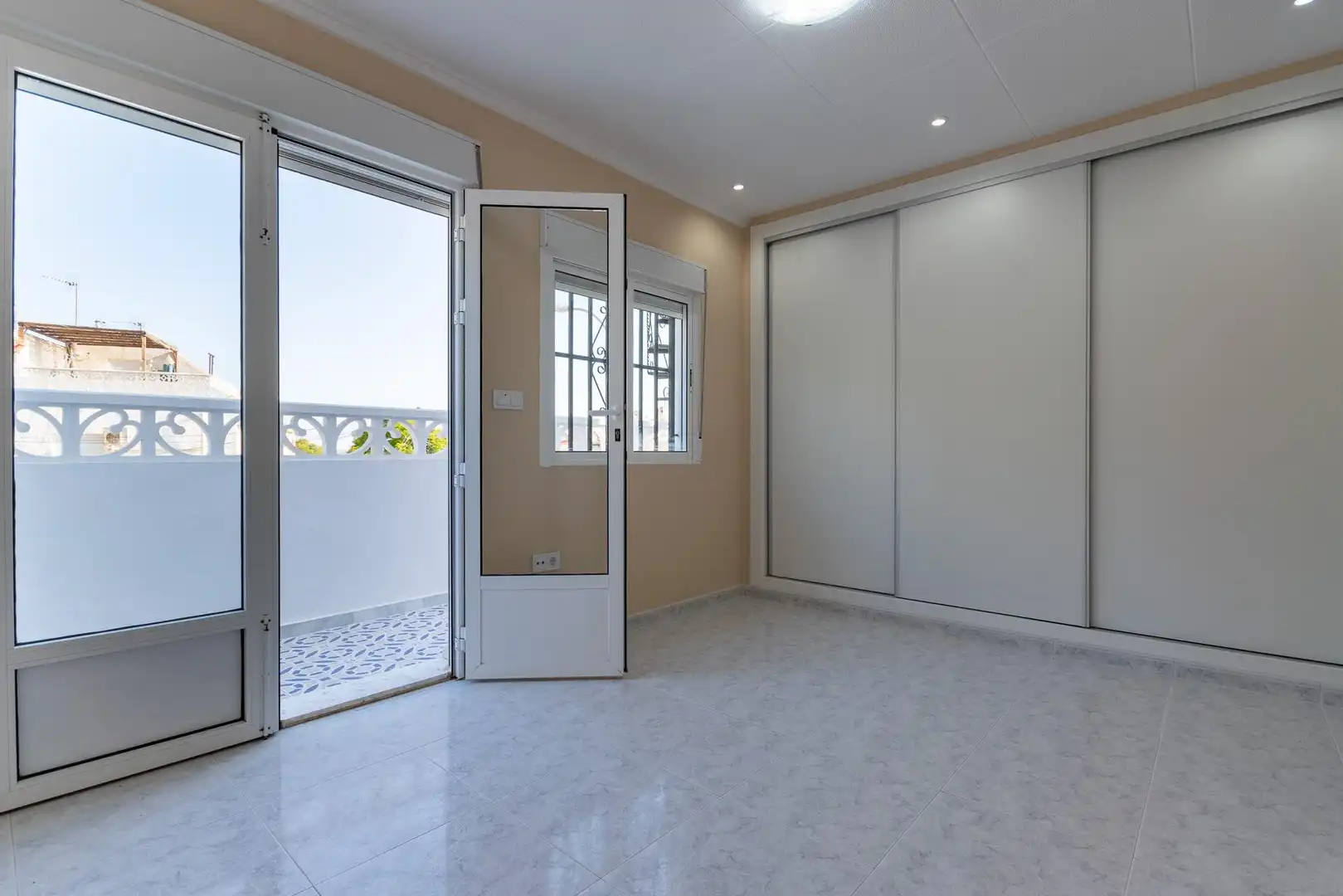 Houses for sale in San Fulgencio  with Terrace