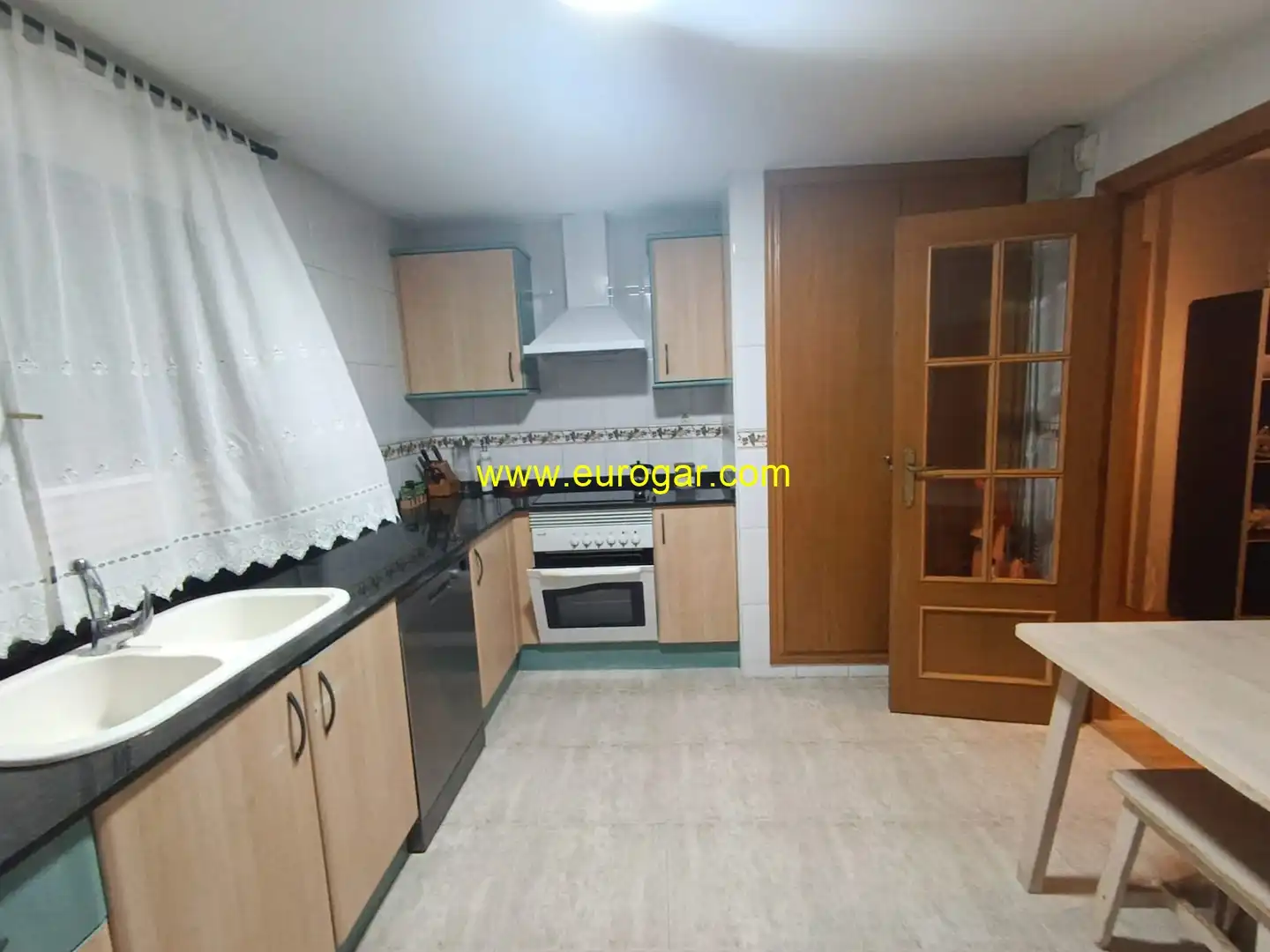 Kitchen of Duplexes for sale in Cheste, Valencia