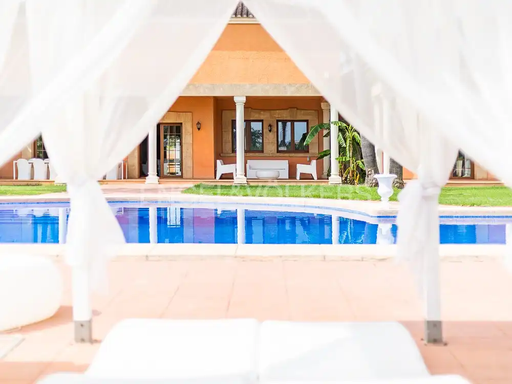 Swimming pool of Houses for sale in Dénia  with Air Conditioner, Heating and Private garden
