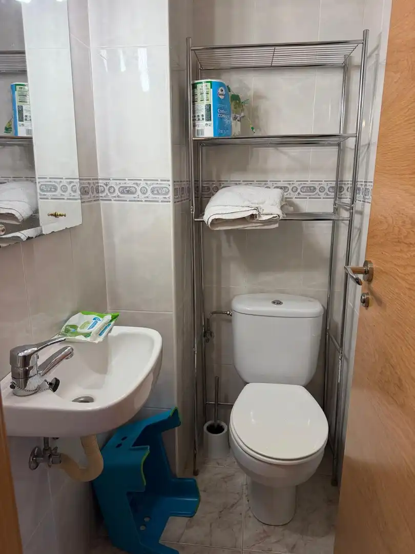 Bathroom of Attic for rent in Lleida  with Air Conditioner, Terrace and Furnished