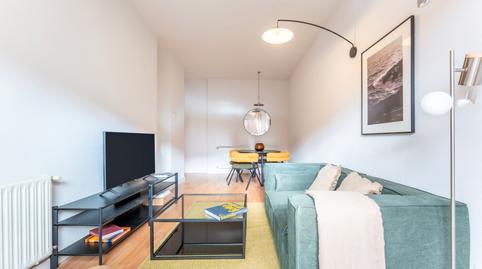 Foto 2 von Erdgeschoss zur Miete in Calle del Pintor Ignacio de Zuloaga, 4, Sanchinarro,  Madrid Capital