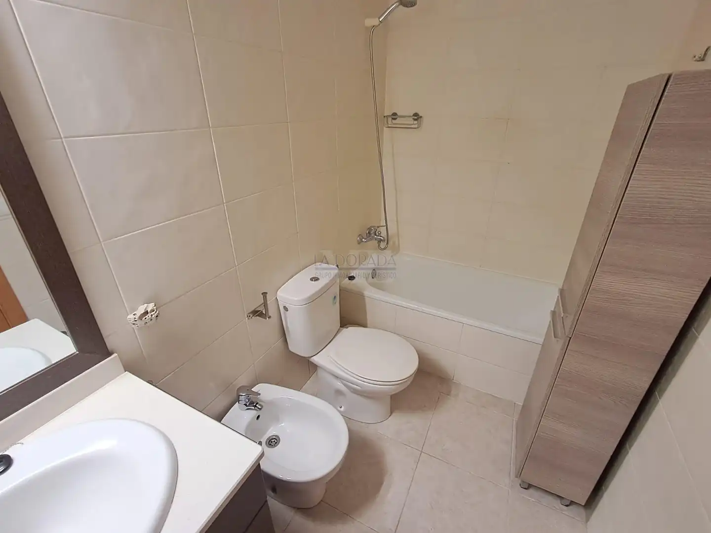 Baño de Piso en venta en Mont-roig del Camp con Aire acondicionado, Amueblado y Horno