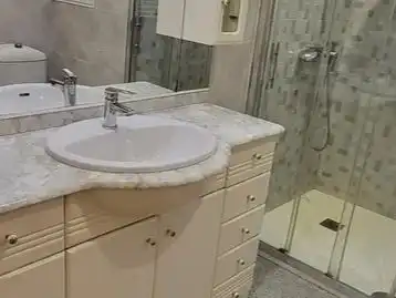 Bathroom of Flat for rent in  Albacete Capital  with Air Conditioner and Terrace