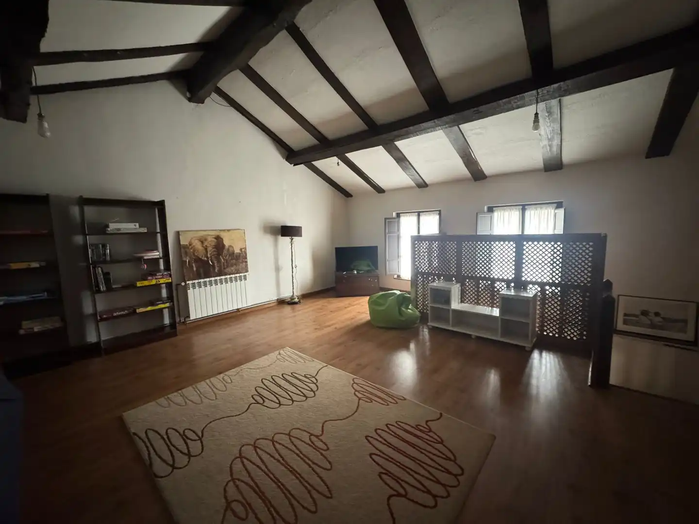 Sala d'estar de Casa adosada en venda en Llanes amb Calefacció, Jardí privat i Parquet